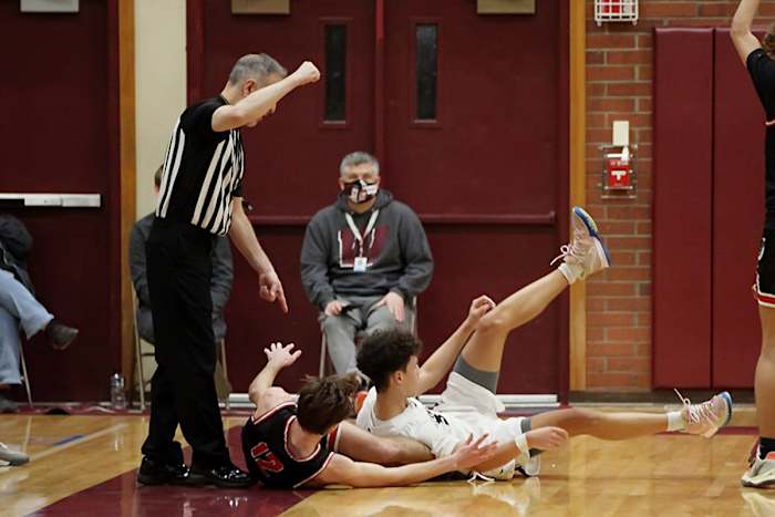 Thurston.Willamette.boys-basketball.Michele-Bunch.99